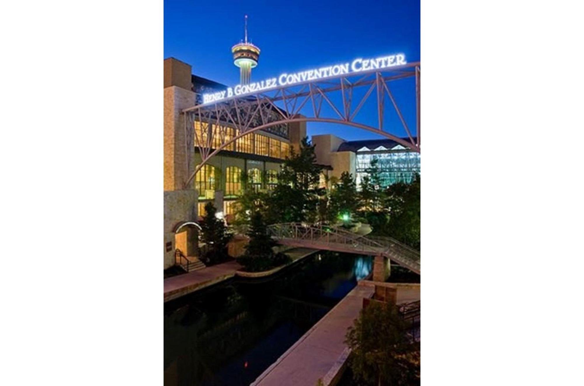 Experience Serenity In A 4br3ba Downtown Сasa de vacaciones San Antonio