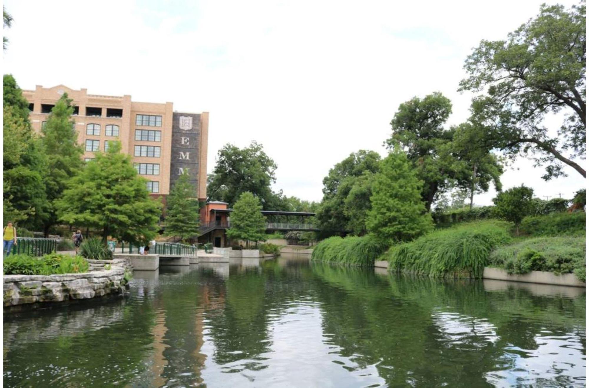 Experience Serenity In A 4br3ba Downtown Сasa de vacaciones *
