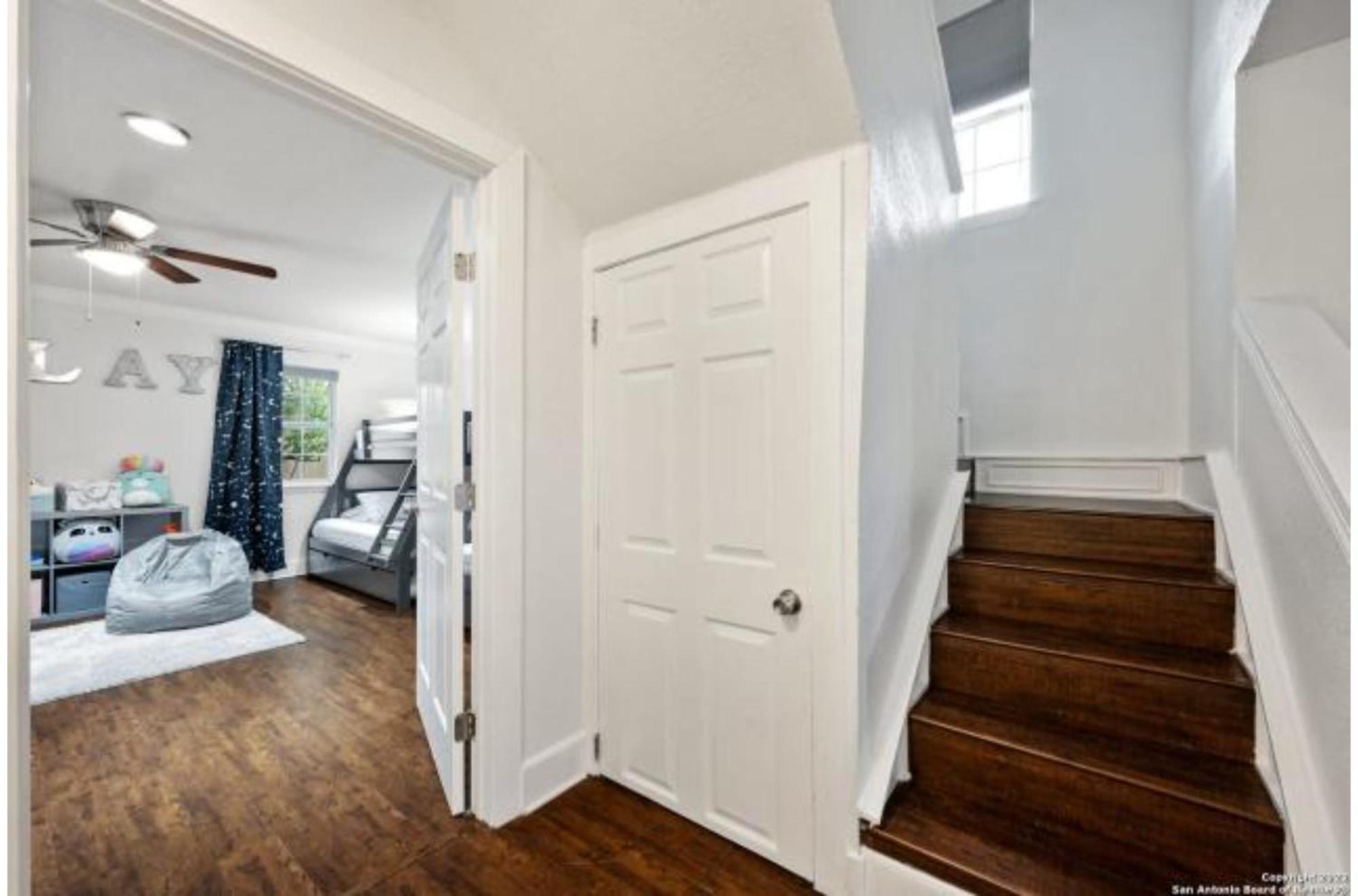 Сasa de vacaciones Experience Serenity In A 4br3ba Downtown