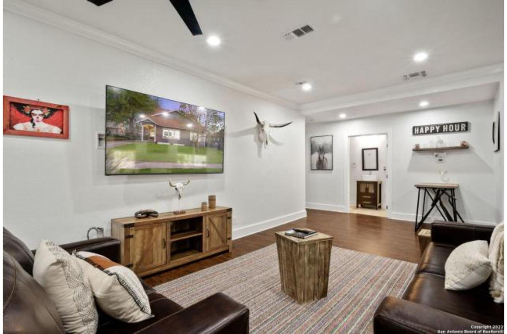 Сasa de vacaciones Experience Serenity In A 4br3ba Downtown San Antonio